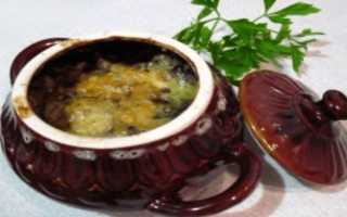 Жульен с курицей с соусом бешамель